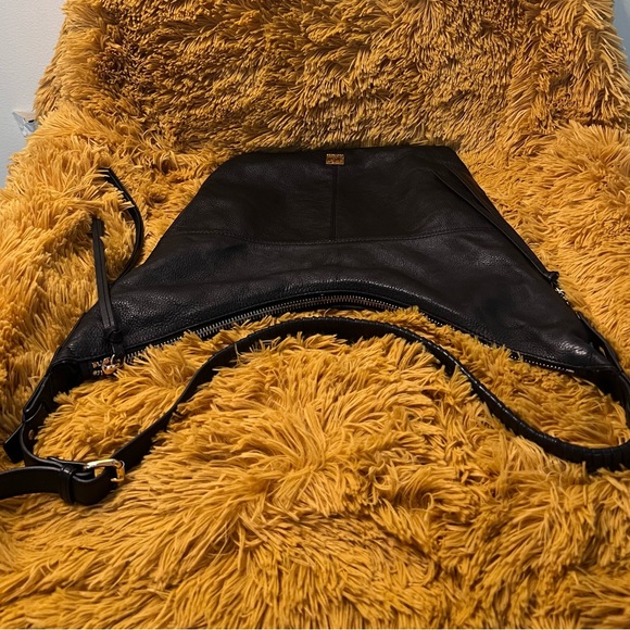 Kooba Black Leather Shoulder Bag - Picture 5 of 9